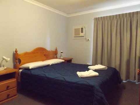 Palm Valley Motel - Accommodation Search 3