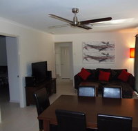 Palmgrove 2 - Rainbow Beach Pet Friendly Fully Fenced Air Conditioned Five Minutes To Beach - Accommodation Search