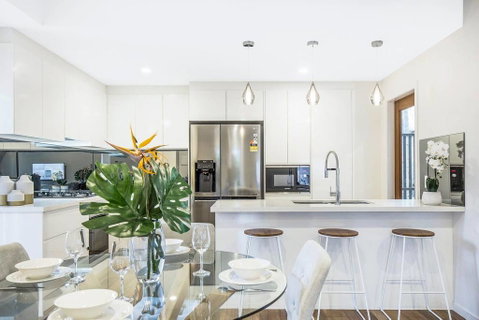 Park Avenue Townhouse Retreat Brisbane Sleeps 10 - Accommodation Search 1