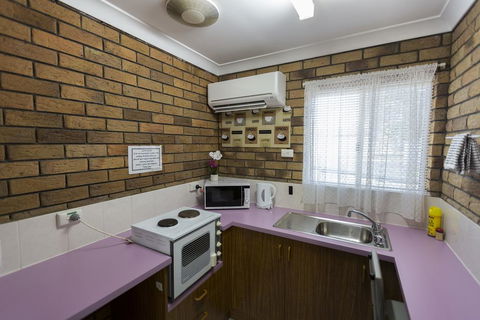 Park House Motor Inn - Accommodation Search 1