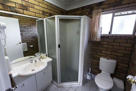 Park House Motor Inn - Accommodation Search 2