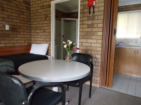 Park House Motor Inn - Accommodation Search 3