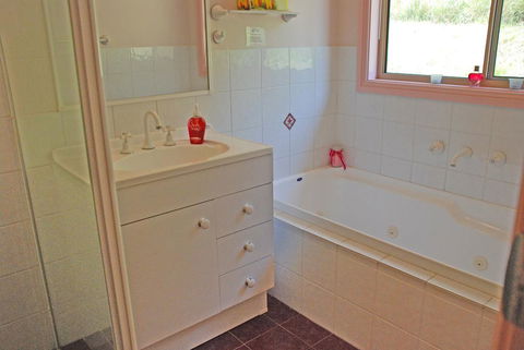 Peacehaven Country Cottages & Farmstay - Accommodation Search 1