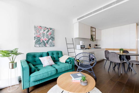Perfect Location 2 Bdrs Apartment@Glen Waverley - Accommodation Search 0