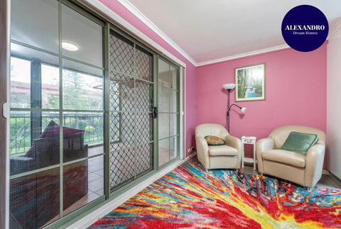 Pet Friendly Home - Pool & Parking - Tennis Court - Accommodation Search 0