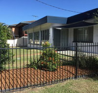 Pet Friendly home walking distance to Surf Beach - North St Woorim - Accommodation Search