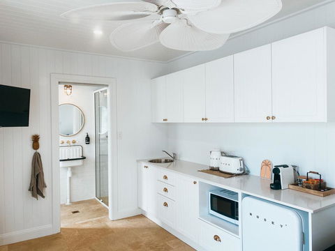 Pineapple Studio Byron Bay - Accommodation Search 0