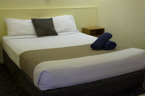 Pioneer Station Motor Inn - Accommodation Search 2