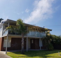 Portarlington beach shack 50 metres to the water - Accommodation Search