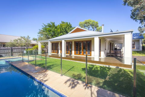Potteroo - Accommodation Search 0