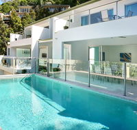 Private Little Cove Retreat minutes to Hastings St - 3 Baywoods - Accommodation Search