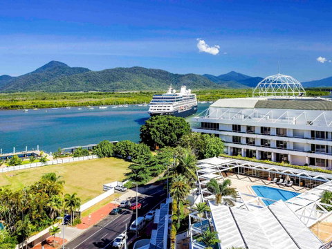 Pullman Reef Hotel Casino - Accommodation Search 1