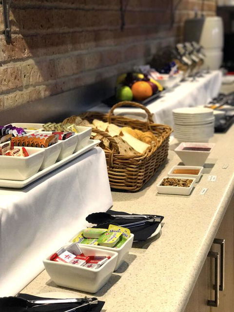 Quality Apartments Banksia Gardens - Accommodation Search 3