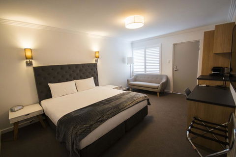 Quays Hotel - Accommodation Search 0