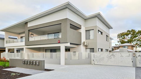 Quiet Garden City Unit - Free WiFi & Parking - Accommodation Search 2