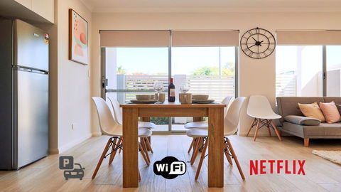 Quiet Garden City Unit - Free WiFi & Parking - Accommodation Search 0