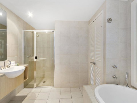 RESORT ON THE BEACH 6310 - TOP FLOOR - Accommodation Search 2