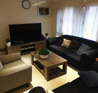 Retro Style Home Stay - Accommodation Search