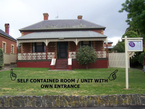 RJ's Bed & Breakfast - Accommodation Search 0