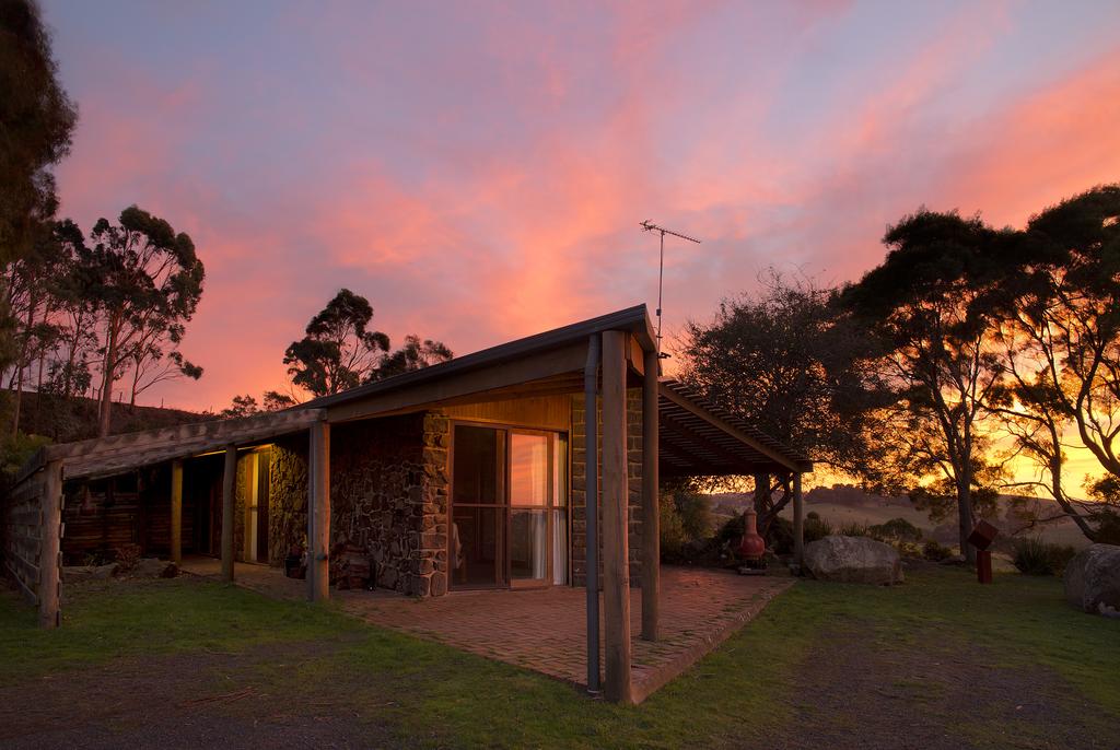 Ryanston ACT Accommodation Search