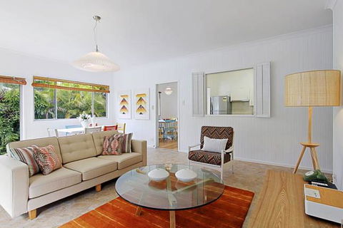 Ron's Beach House - Accommodation Search 2