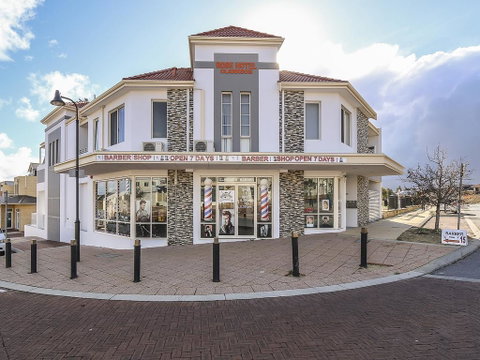 Rose Hotel Clarkson - Accommodation Search 0