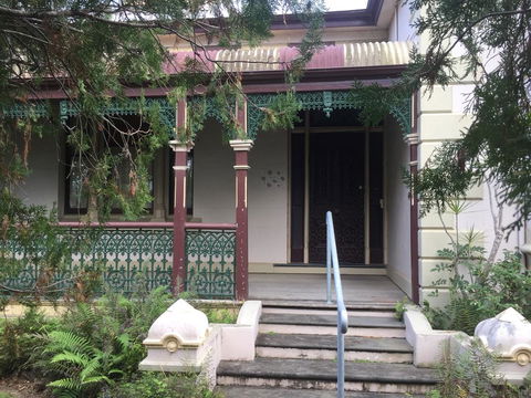 Rosslyn - Accommodation Search 3