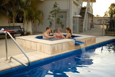 Route 66 Motor Inn - Accommodation Search 1