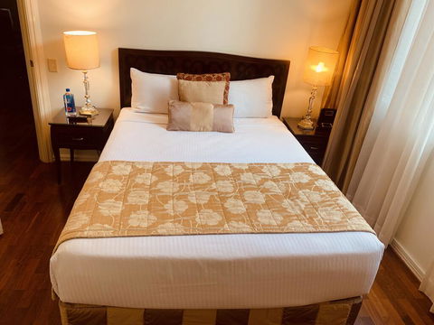 Royal Albert Hotel - Accommodation Search 3