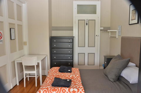 Royal Gatton Hotel - Accommodation Search 1