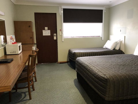 Roydons Motor Inn - Accommodation Search 2