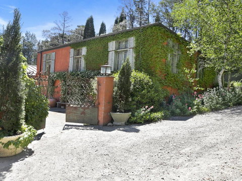 Saint Eloi - La Maison - Accommodation Search 2