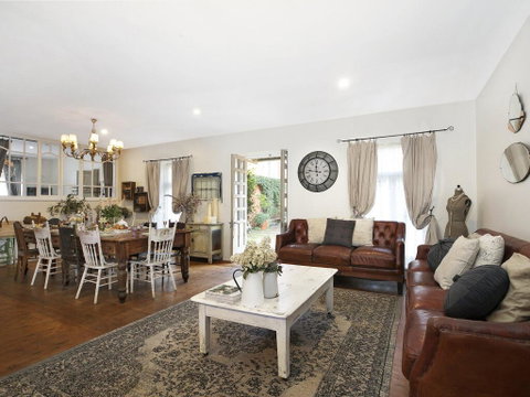 Saint Eloi - La Maison - Accommodation Search 1