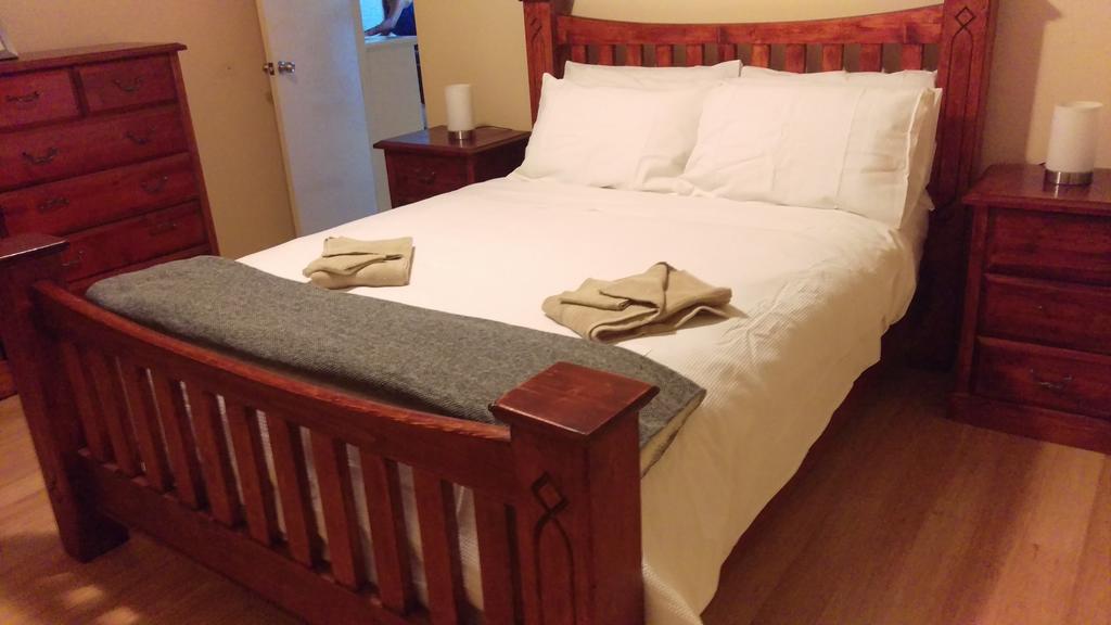 Girrawheen WA Accommodation Search