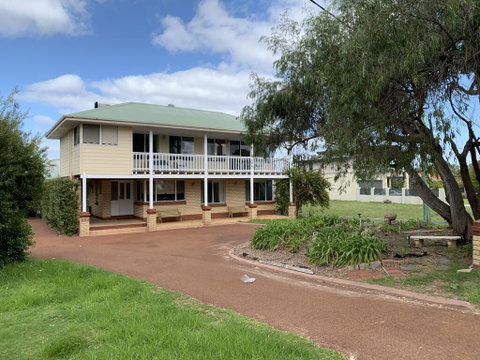 Salty Dayz - Accommodation Search 0