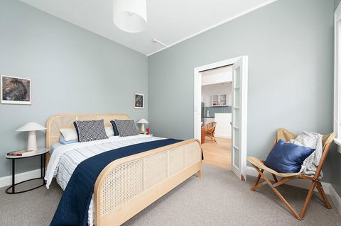 SALTY'S 2 BEDROOM BEACH HOME - Accommodation Search 2