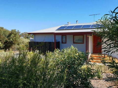Samphire: Coorong Accommodation - Accommodation Search 1