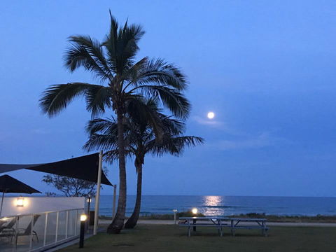 San Simeon Beachfront Apartments Tugun - Accommodation Search 1