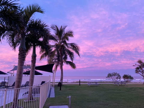 San Simeon Beachfront Apartments Tugun - Accommodation Search 2