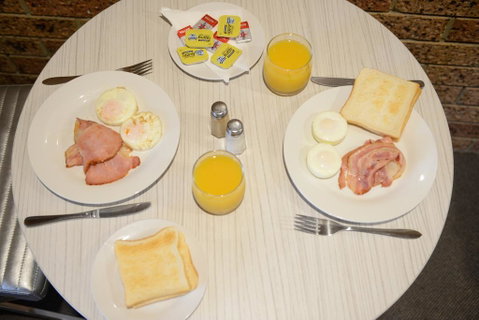 Sapphire Palms Motel - Accommodation Search 2