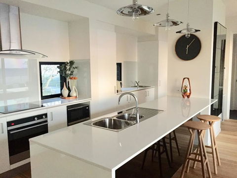 Scandinavian Cabin - Maleny - One Bedroom - Accommodation Search 1