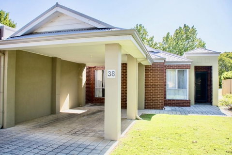 Sea Breeze - Broadwater - Accommodation Search 0