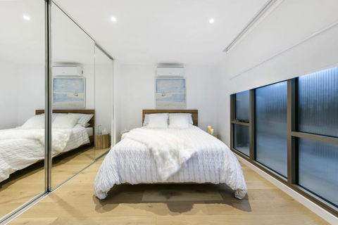 SEA TEMPLE - MORNINGTON - Accommodation Search 0