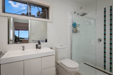 SEA URCHIN - Beautiful Skenes Creek Home - Accommodation Search 2
