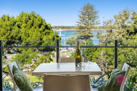 Seamist - Accommodation Search 0