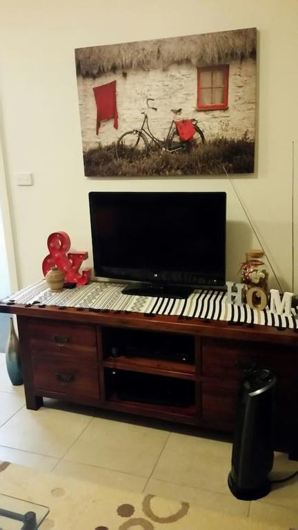 Self-contained Private 2 Bedroom Apartment - Accommodation Search 3
