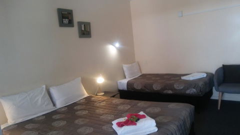 Shady Rest Motel - Accommodation Search 3