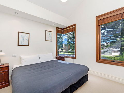 Shearwater House - Accommodation Search 3