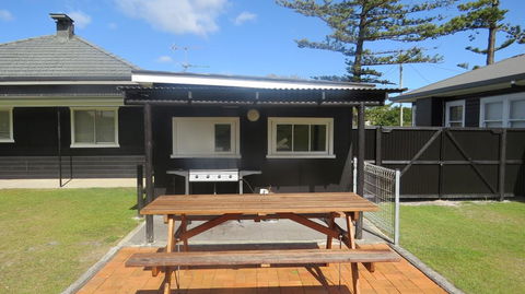 Shirley Street Beachhouses - Accommodation Search 1