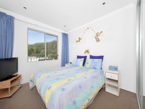 Shoal Towers No.9 - Accommodation Search 1